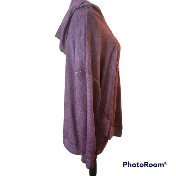 Lane Bryant Lightweight Pullover Hoodie with Embroidered Heart. Size 18/20. - Picture 4 of 7